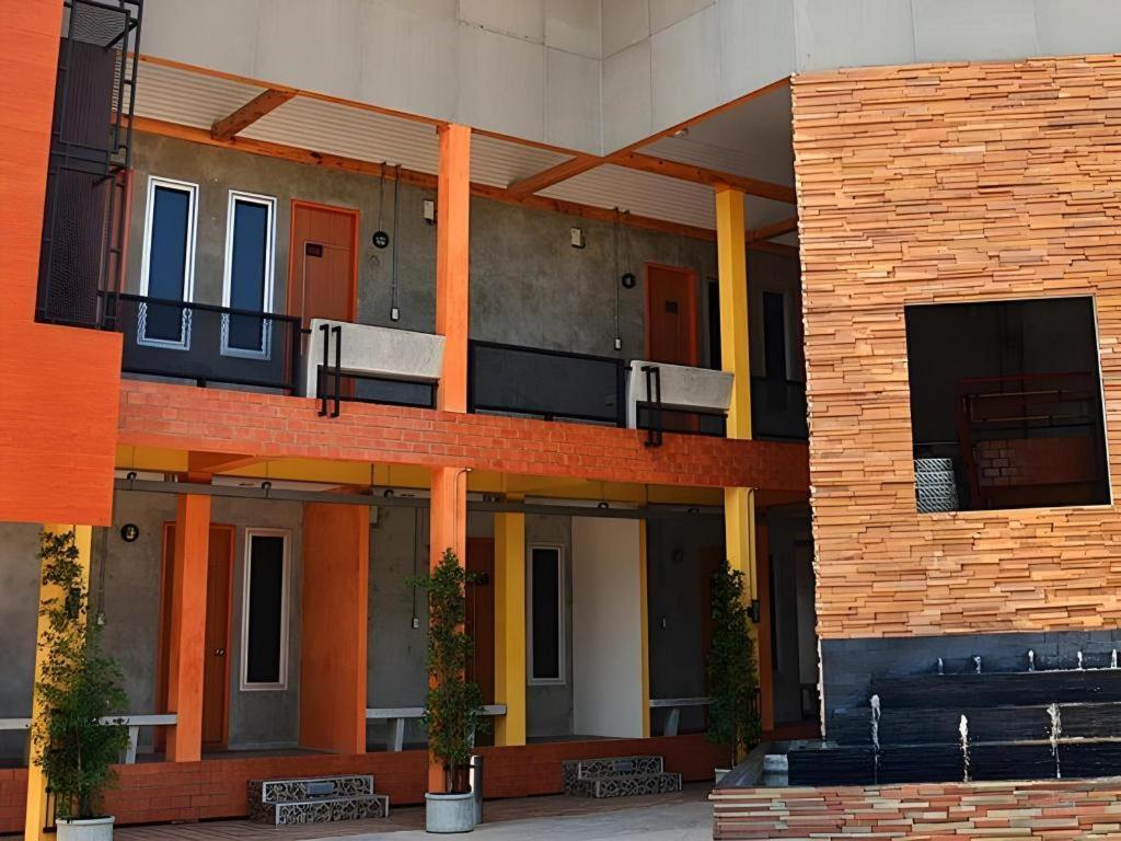 Tanisa Resort Chumphon Exterior photo